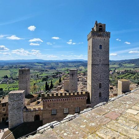 Torre Salvucci Maggiore Medieval Tower Experience Сан-Джиминьяно Экстерьер фото